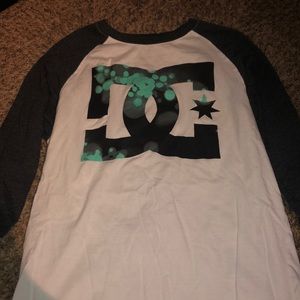 DC 3/4 inch sleeve shirt